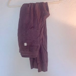 Up West Unwind Fleece Jogger in Prune Size M
